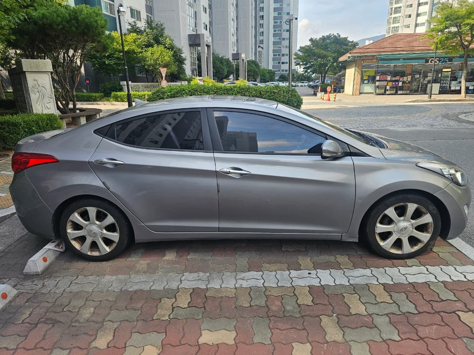 아반떼1.6GDi(MD) 수출 견적 참고 · 2011년식 264,000km 거래사례 실제 거래 차량