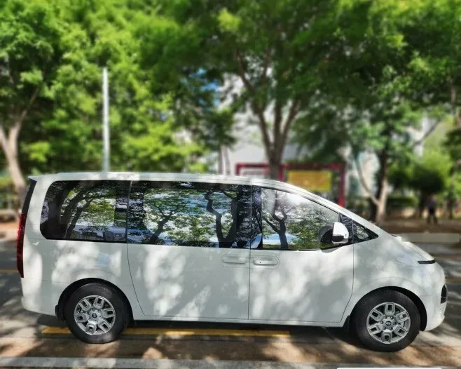스타리아 하이브리드 카고 수출 견적 참고 · 2025년식 28,000km 거래사례 실제 거래 차량