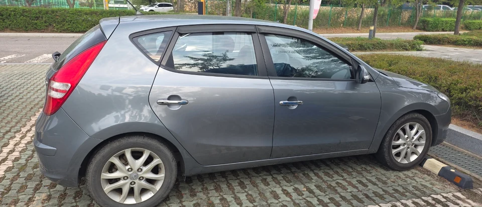 i30 1.6(VVT) 수출 견적 참고 · 2009년식 170,000km 거래사례 실제 거래 차량